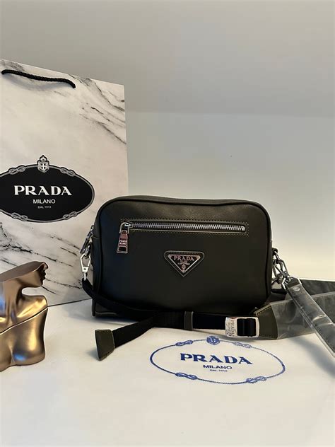 prada saszetka